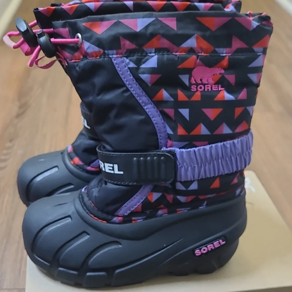 Sorel‎ Black Kids' Snow Boots with Pink & Purple Triangle Print